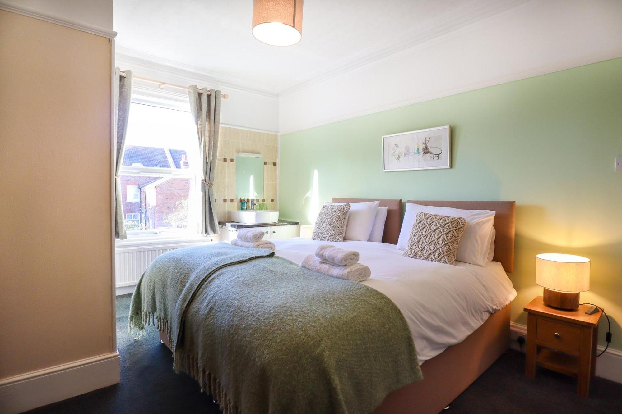 The Albany Rooms Bexhill 外观 照片