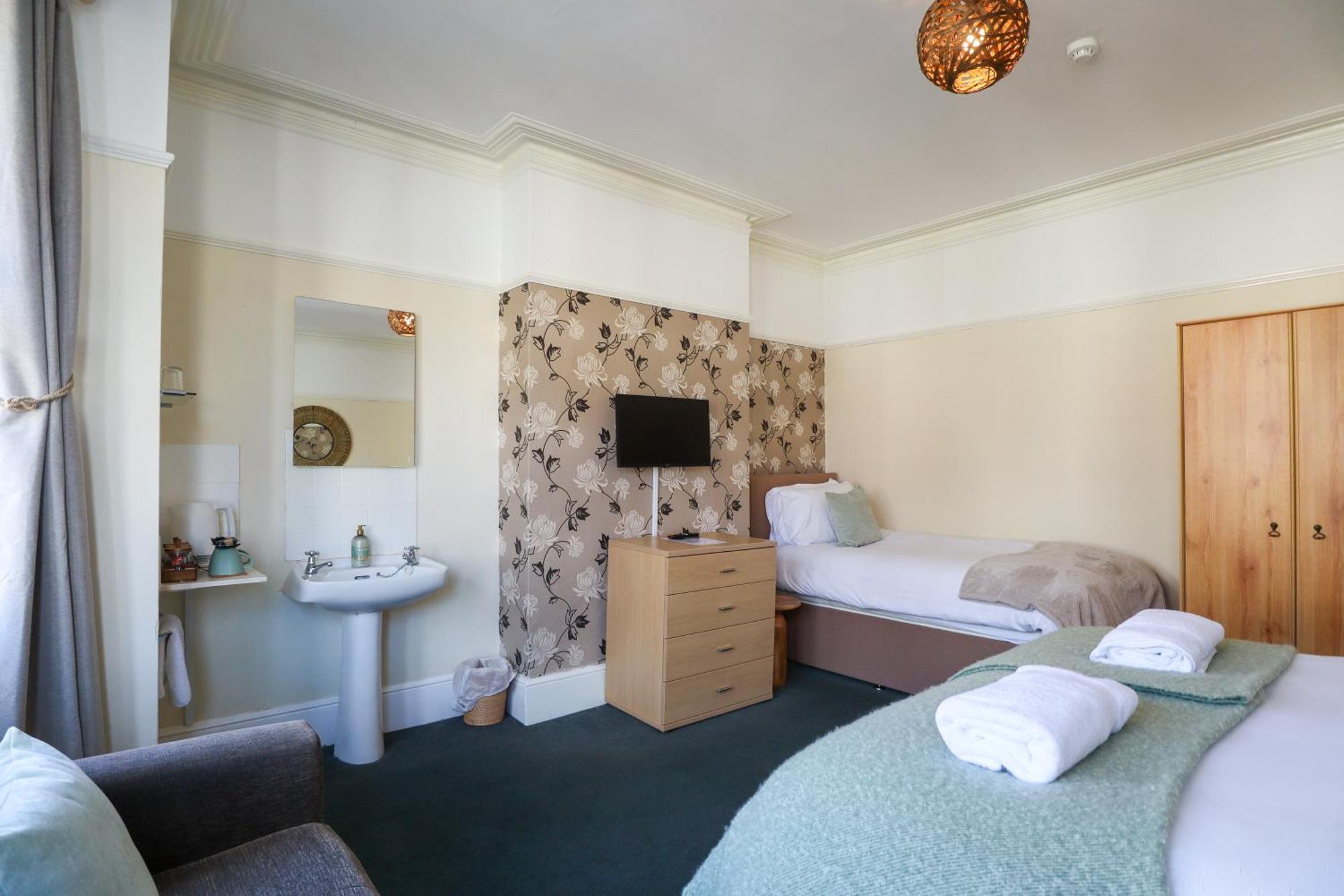 The Albany Rooms Bexhill 外观 照片